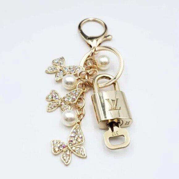 Authentic Louis Vuitton Lock & Key with unbranded Bagcharm, Keycharm, Keychain - Picture 1 of 5